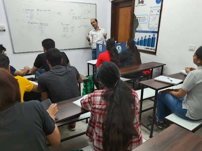 Teacher explaining concepts to students during live classroom session